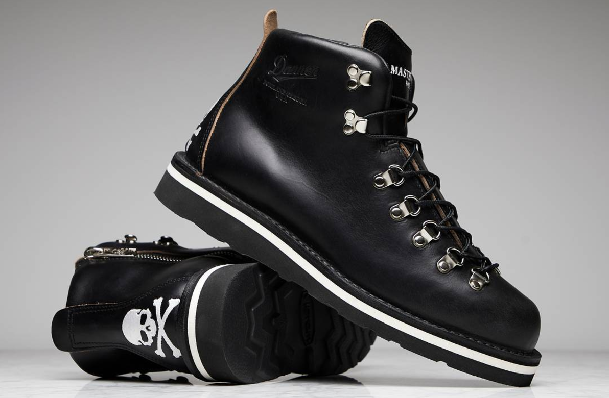 MASTERMIND WORLD's latest footwear options includes a 